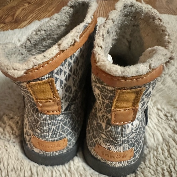 Sanuk Women's Nice Bootah Ojai Ankle Boot - Picture 3 of 9